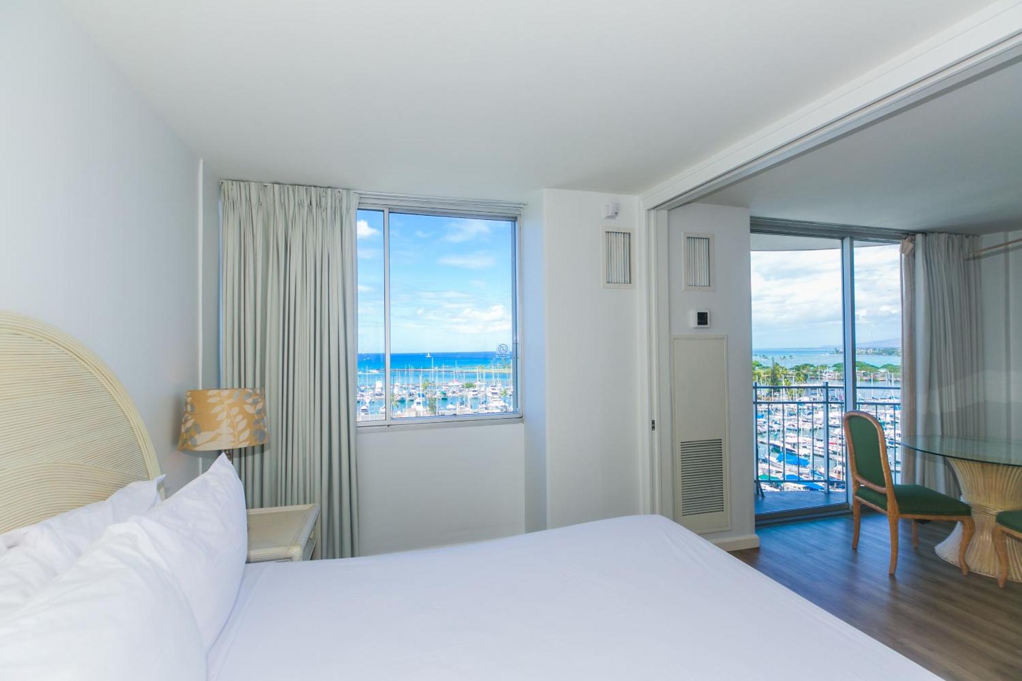 Apartamento Spacious One Bedroom Harbor View At Ilikai Marina With Private Balcony