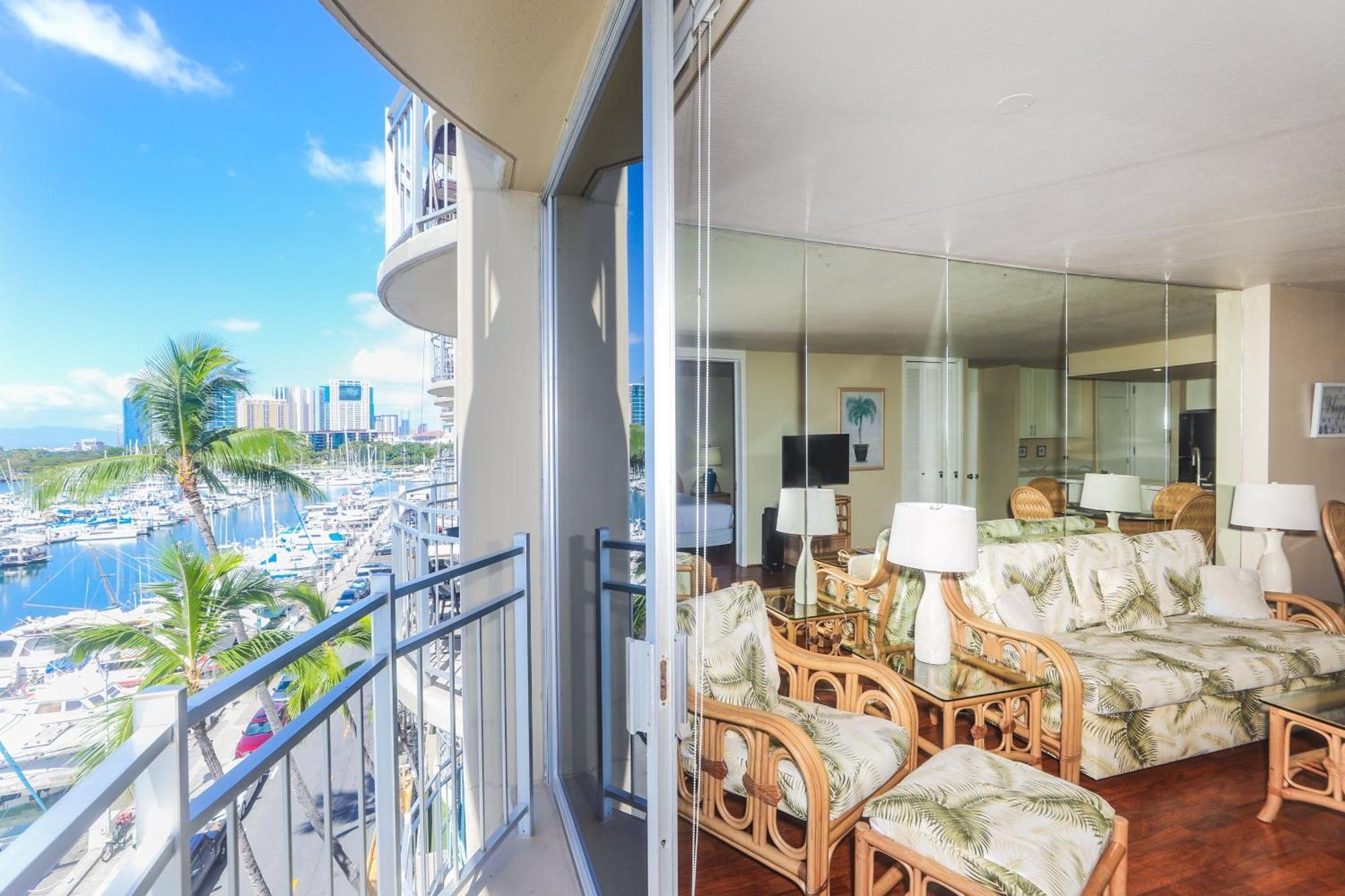 Spacious One Bedroom Harbor View At Ilikai Marina With Private Balcony Apartment